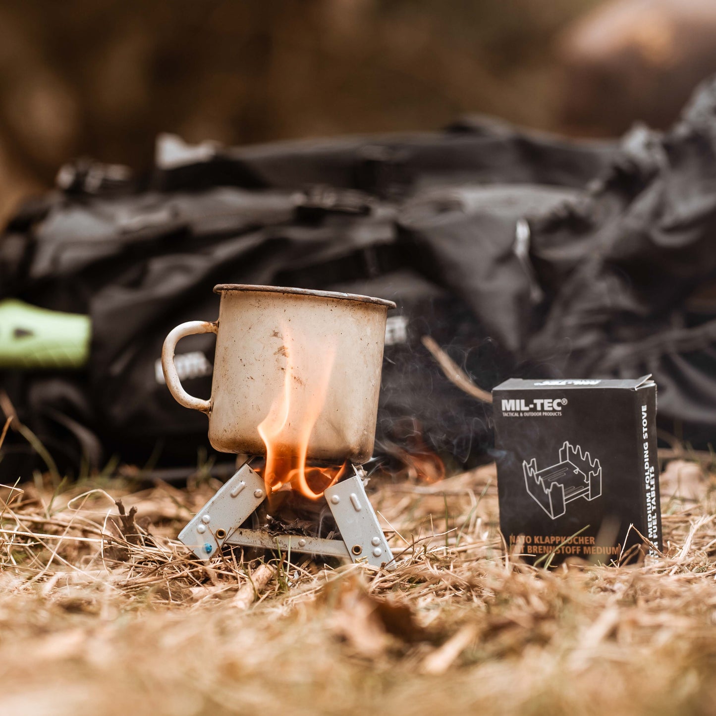 Emergency stove Esbit with fuel tablets - small & robust - folding stove